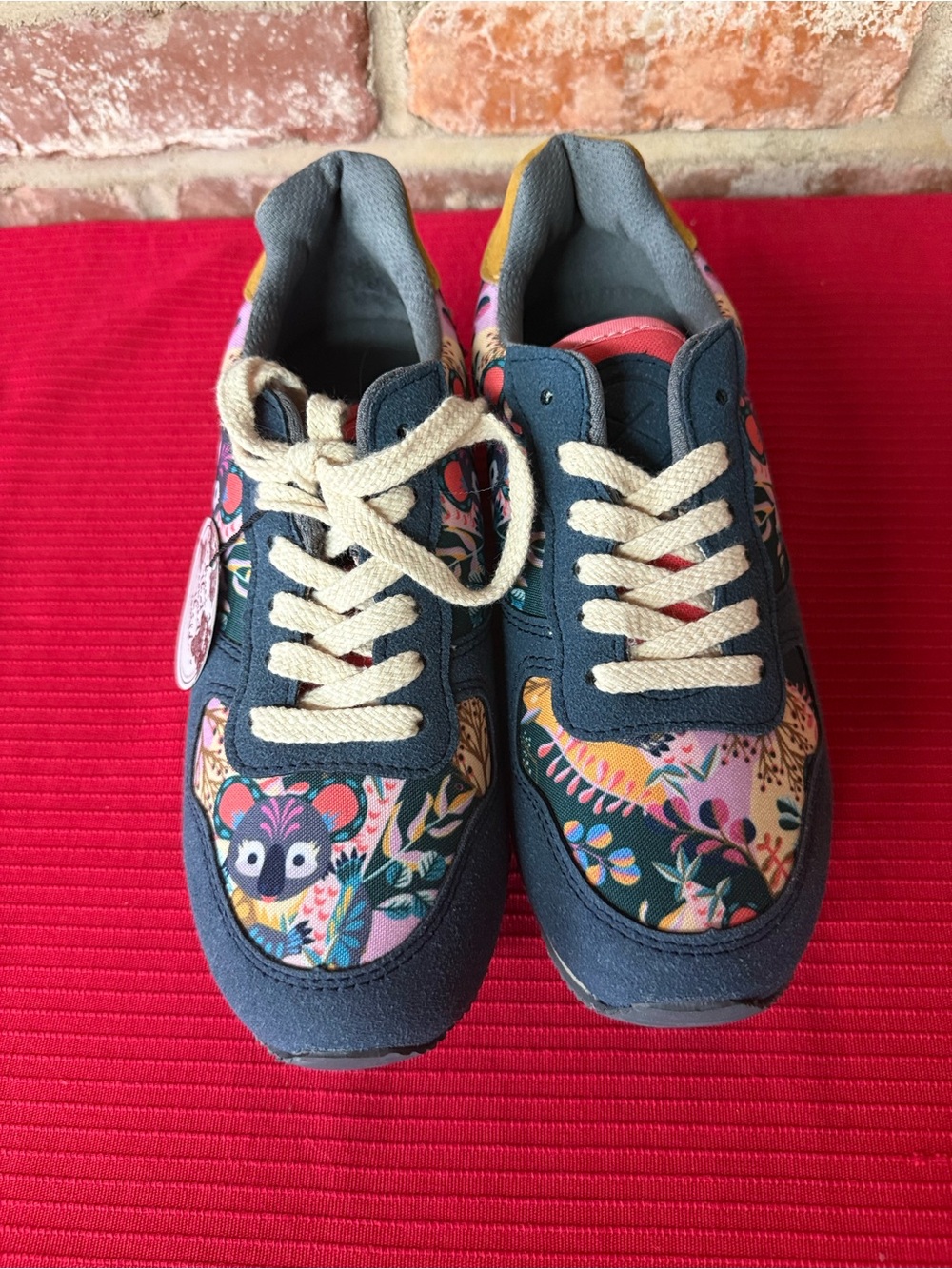 Inkkas Koala Sneaker NWT size 6 - Picture 3 of 11